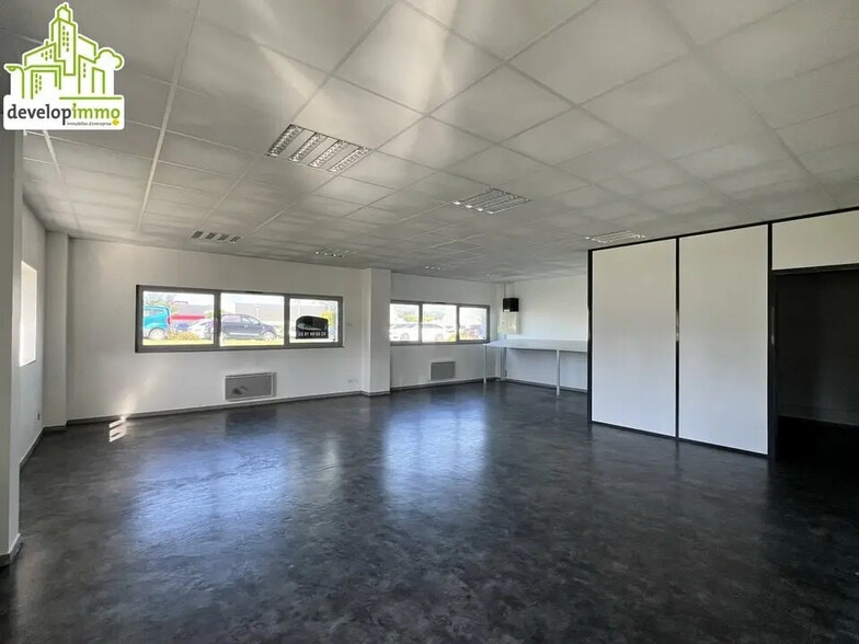 Bureau dans Ifs à louer - Photo intérieure – Image 3 sur 11