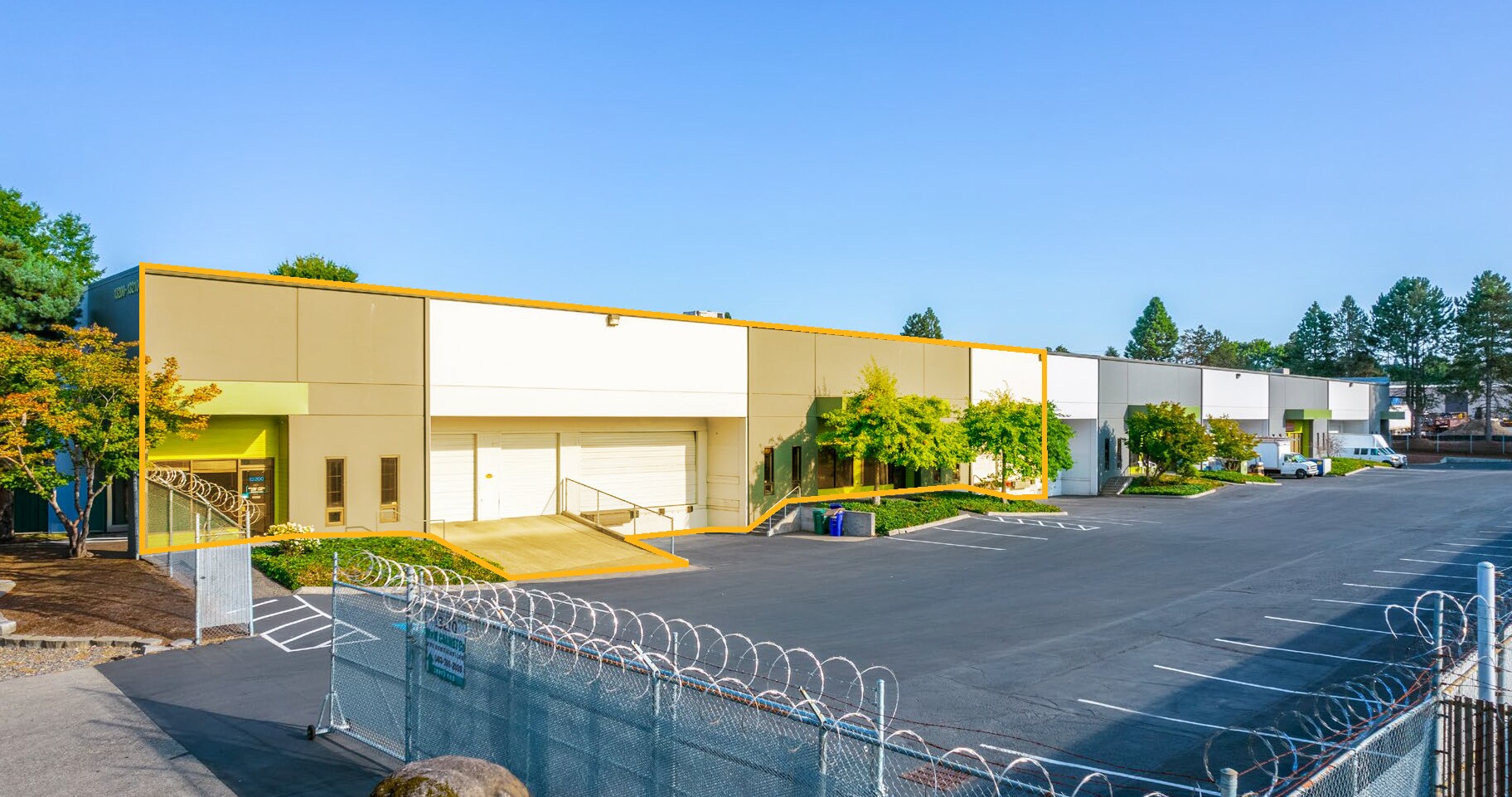 13200-13214 NE Whitaker Way, Portland, OR à louer Photo principale– Image 1 sur 4