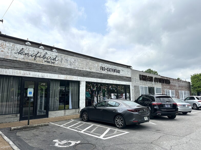2151-2159 Central Ave, Memphis, TN à louer - Photo de l’immeuble – Image 2 sur 5
