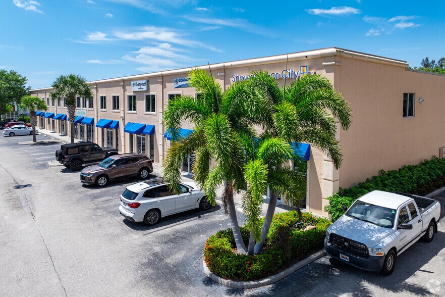 28200 Old 41 Rd, Bonita Springs, FL à vendre - Photo de l’immeuble – Image 3 sur 4