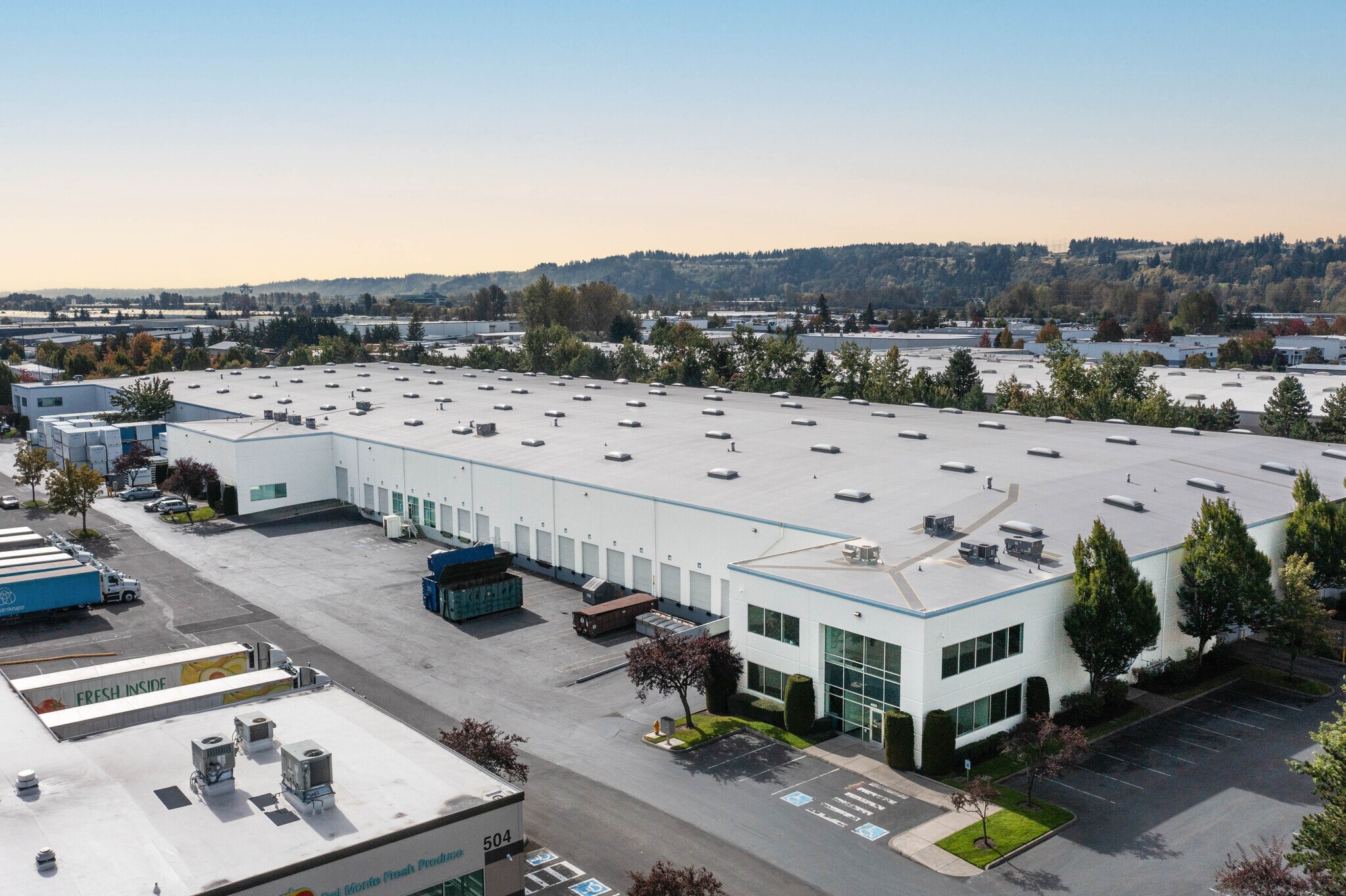 4104 C St NE, Auburn, WA à louer Photo principale– Image 1 sur 6