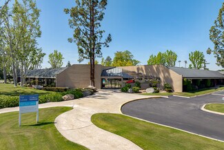Plus de détails pour 4700 Stockdale Hwy, Bakersfield, CA - Bureau à vendre