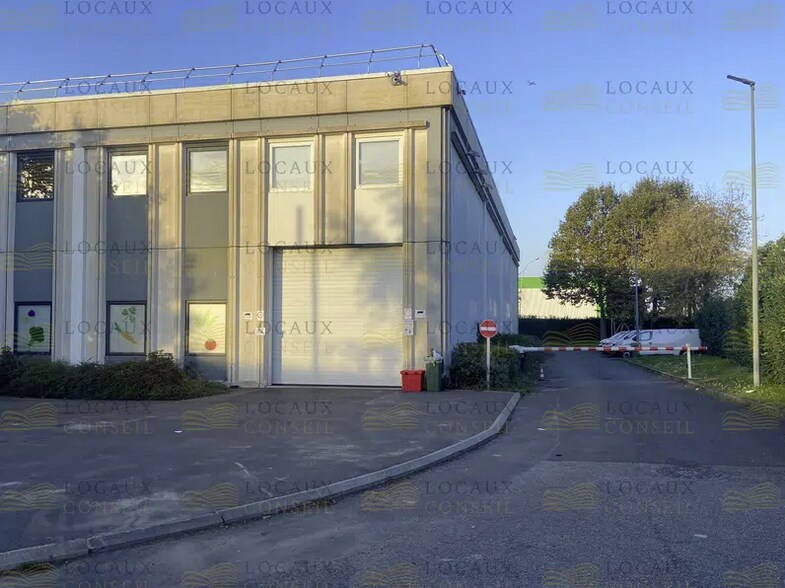 86 Avenue Louis Roche, Gennevilliers à louer - Photo de l’immeuble – Image 2 sur 2