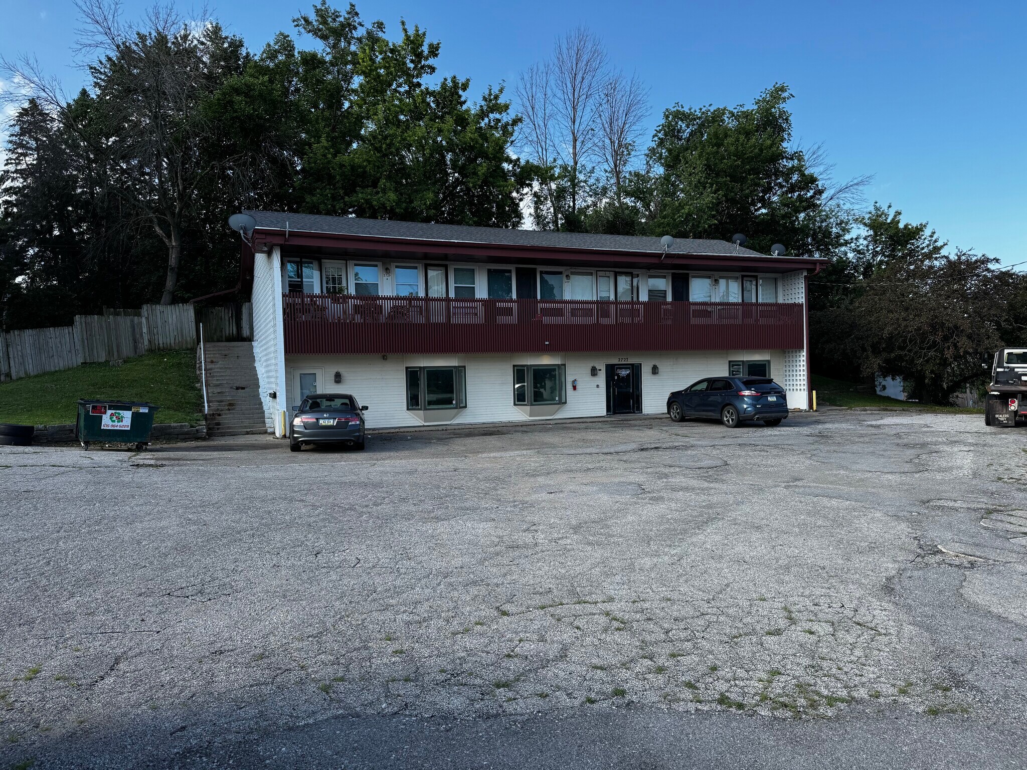 2701-2727 Hubbell Ave, Des Moines, IA à vendre Photo de l’immeuble– Image 1 sur 11