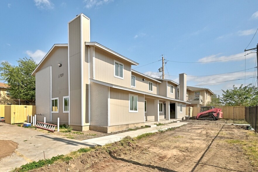 6709 Wentworth Dr, Austin, TX à vendre - Photo principale – Image 1 sur 28