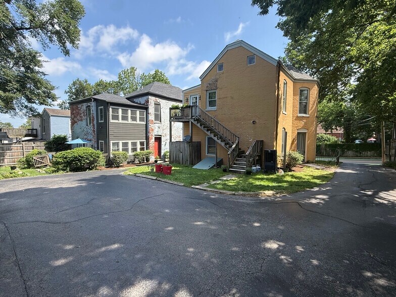 152 E Fourth St, Lexington, KY à vendre - Photo de l’immeuble – Image 3 sur 23