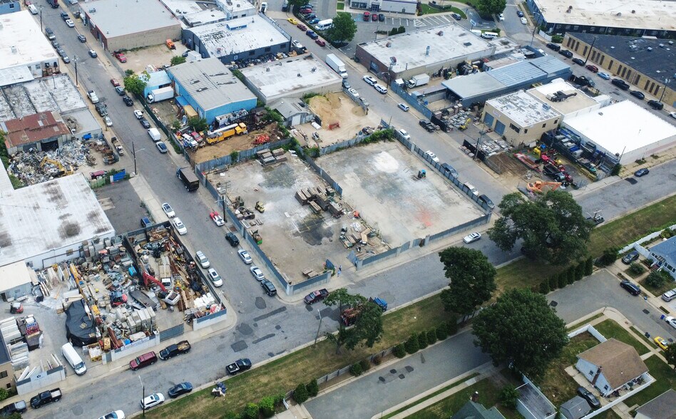 47-49 Whitson St, Hempstead, NY à louer - Photo de l’immeuble – Image 2 sur 7