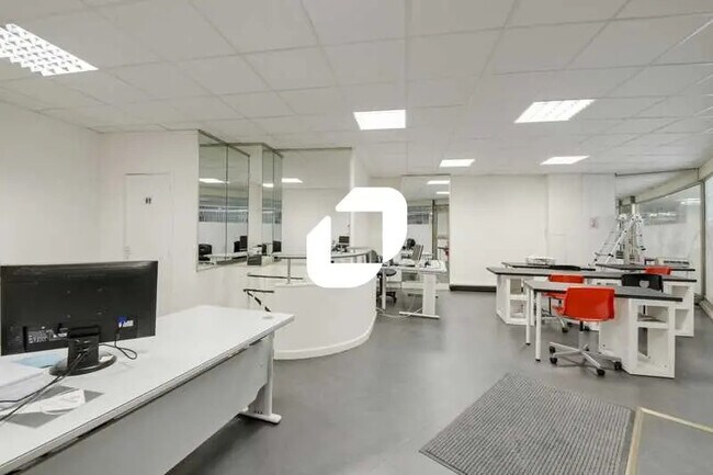 Plus de détails pour Bureau à louer