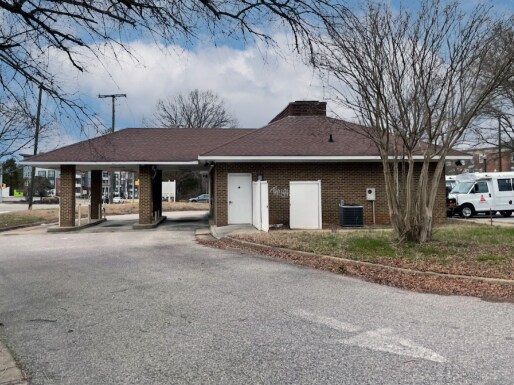 4023 W Hundred Rd, Chester, VA à vendre - Photo de l’immeuble – Image 2 sur 3