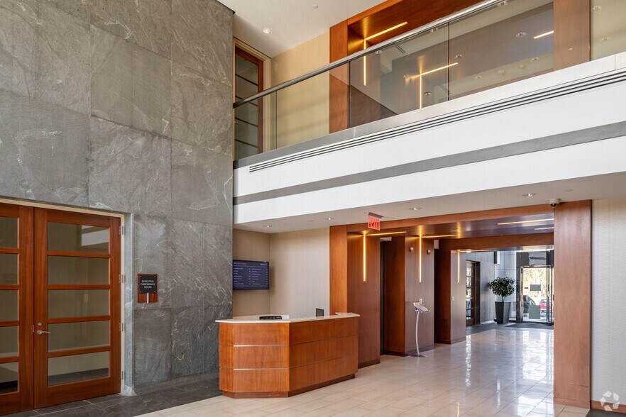 2800 Century Pky NE, Atlanta, GA à louer - Hall d’entrée – Image 2 sur 17