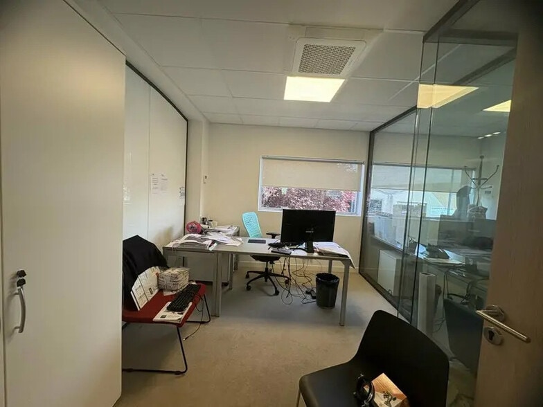 Bureau dans Champigny-sur-Marne à louer - Photo intérieure – Image 2 sur 7