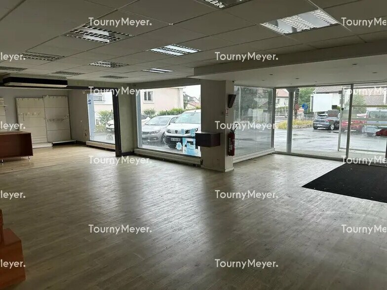 Local d'activités dans Pau à vendre - Photo intérieure – Image 2 sur 4