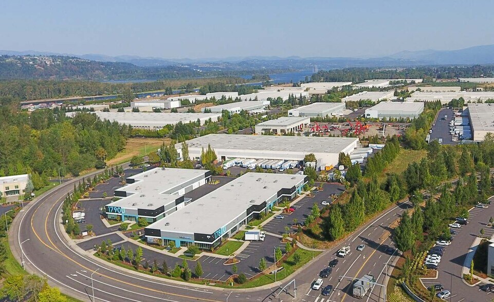 17900 NE Riverside Pkwy, Portland, OR à louer - Aérien – Image 2 sur 4