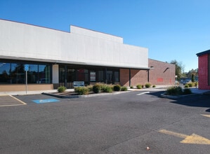 4205-4229 Main St, Springfield, OR à louer Photo intérieure– Image 2 sur 5