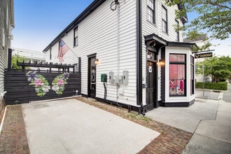 84 Spring St, Charleston, SC à louer Photo intérieure– Image 2 sur 15