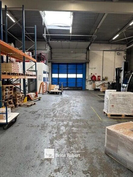 Bureau dans Villeurbanne à louer - Photo intérieure – Image 2 sur 9