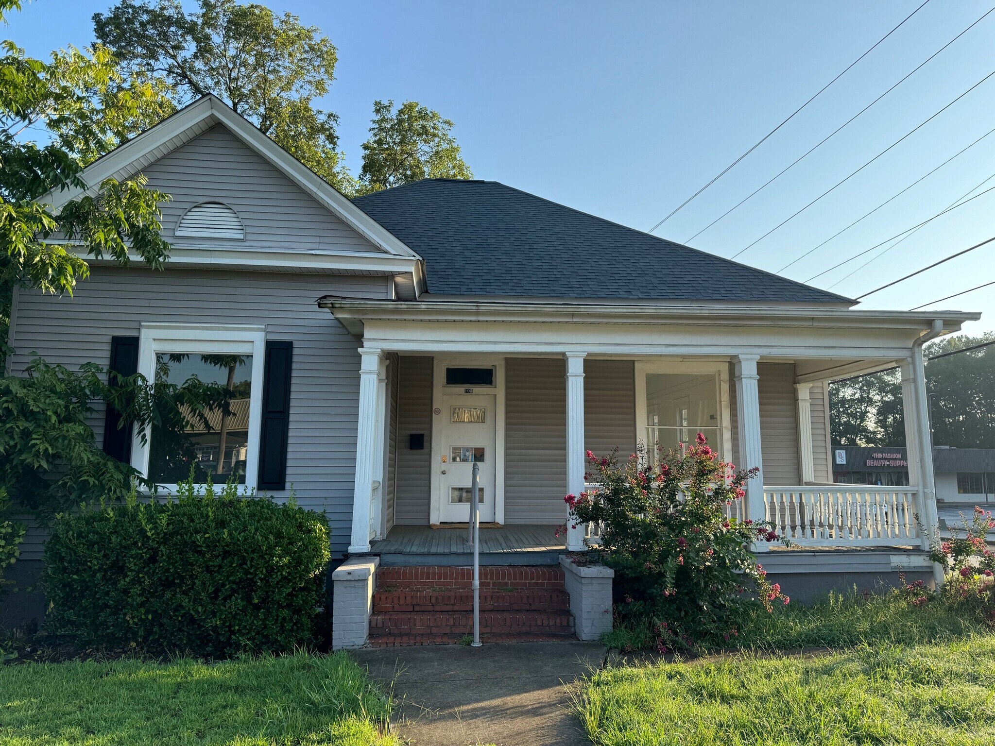 103 Temple Ave, Newnan, GA à vendre Photo de l’immeuble– Image 1 sur 16