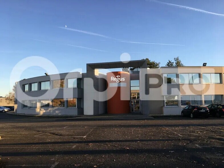 Bureau dans Mérignac à louer - Photo de l’immeuble – Image 1 sur 5