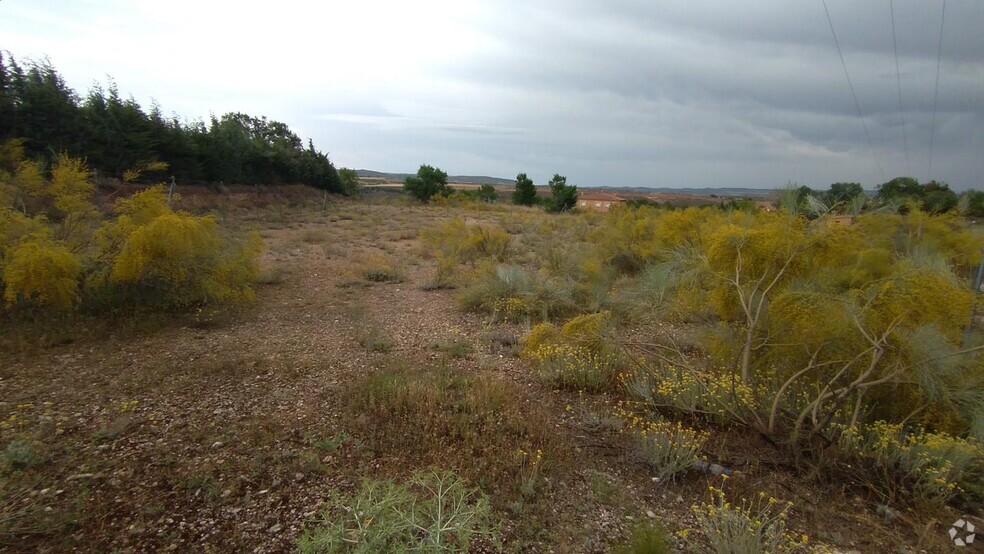 Terrain dans Estremera, Madrid à vendre - Photo de l’immeuble – Image 2 sur 3
