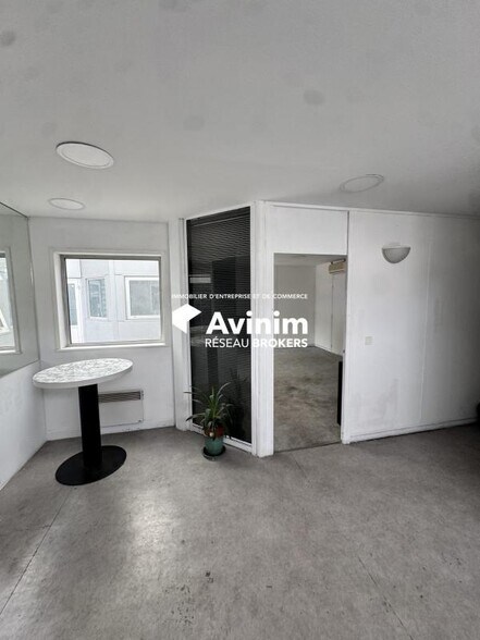 Bureau dans La Courneuve à louer - Photo intérieure – Image 3 sur 5