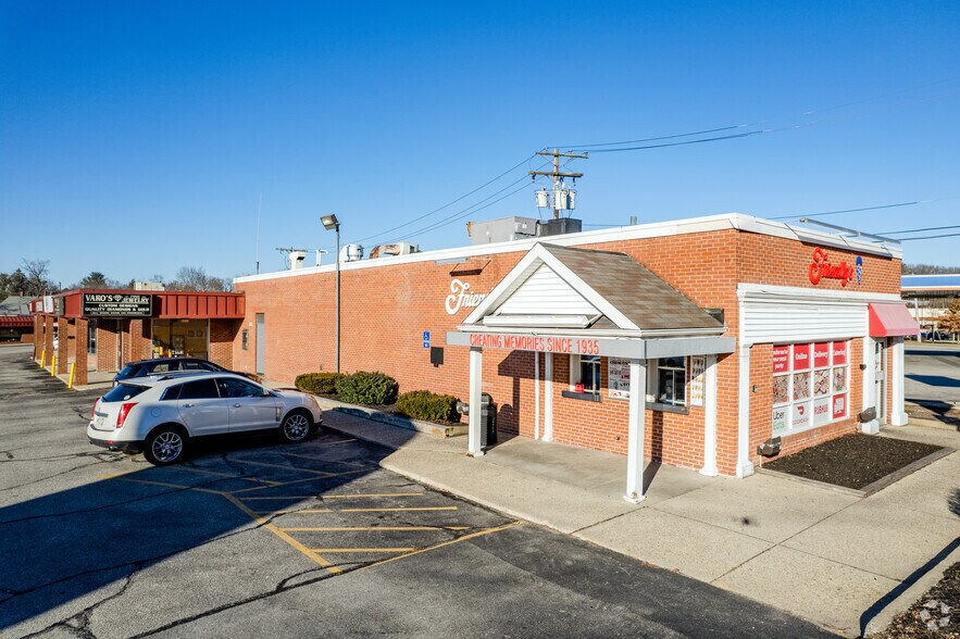 129-131 E Main St, Webster, MA à louer - Photo principale – Image 3 sur 7