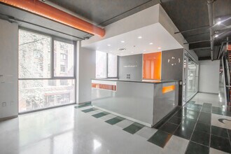 140-150 Water St, Vancouver, BC à louer Photo intérieure– Image 1 sur 15