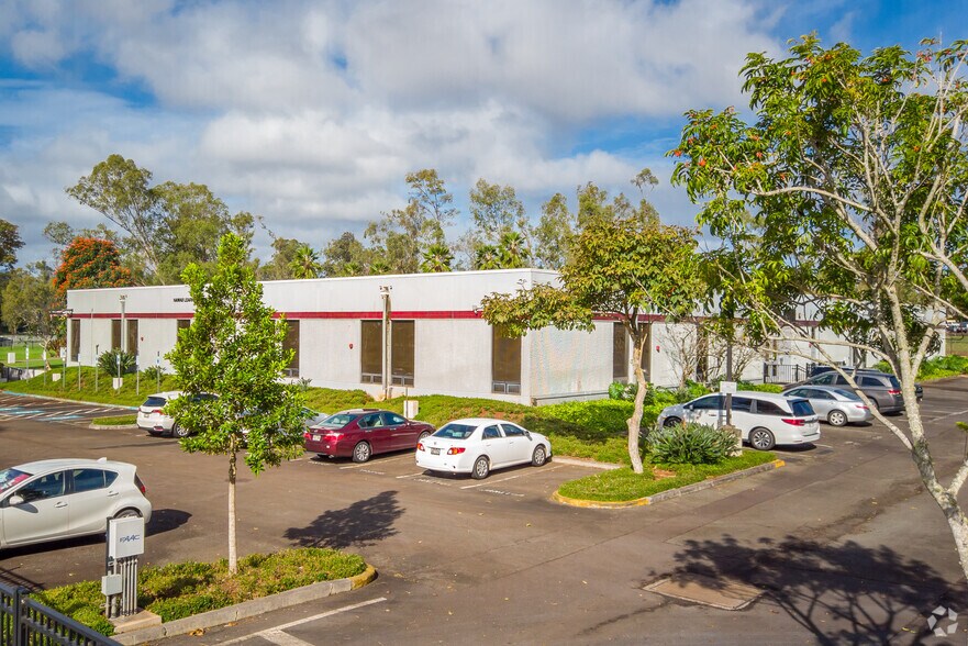 300 Kahelu Ave, Mililani, HI à vendre - Photo de l’immeuble – Image 3 sur 5