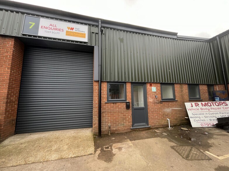 35 Willis Way, Poole à louer - Photo de l’immeuble – Image 2 sur 20