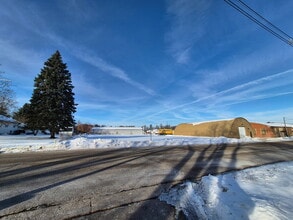 644 N Lincoln St, Elkhorn, WI à louer Photo de l’immeuble– Image 2 sur 5