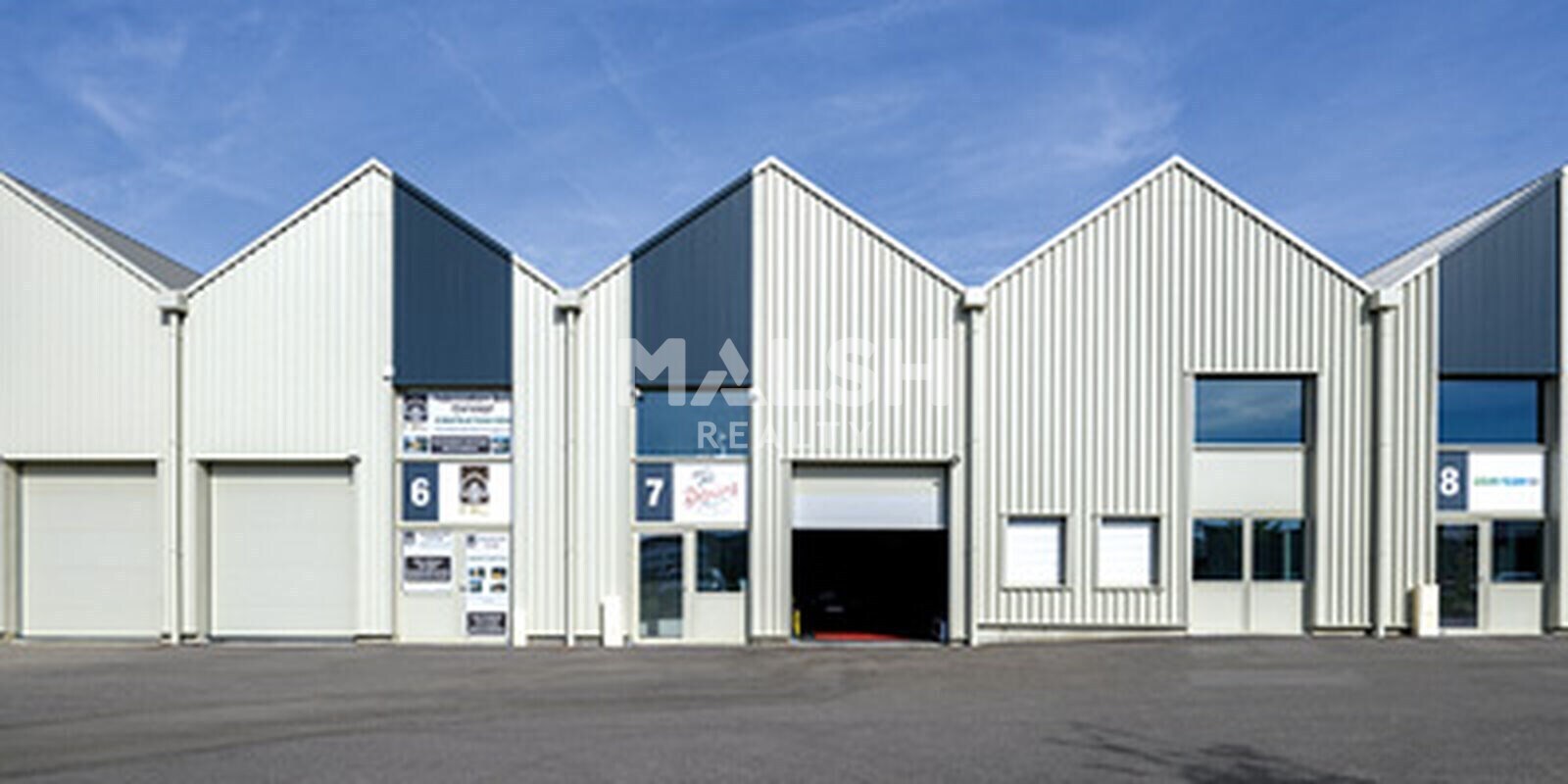 4 Rue Marcel Dassault, Genas à louer Photo de l’immeuble– Image 1 sur 5