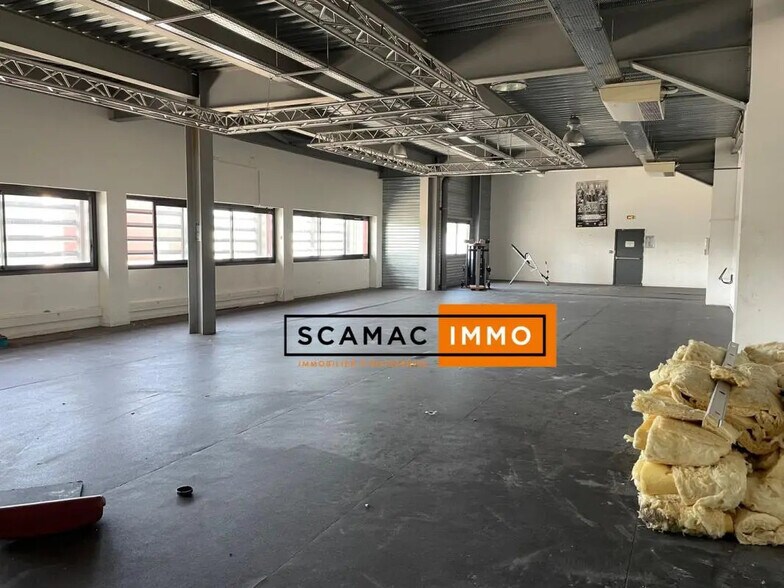 Bureau dans La Crau à louer - Photo intérieure – Image 1 sur 4