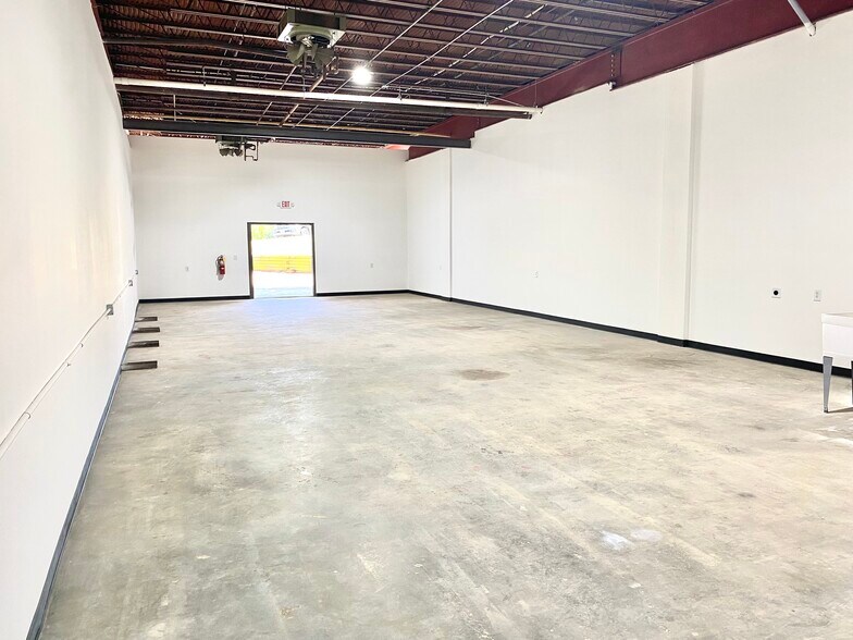 1316 Lakewood Ave, Atlanta, GA à louer - Photo de l’immeuble – Image 2 sur 9