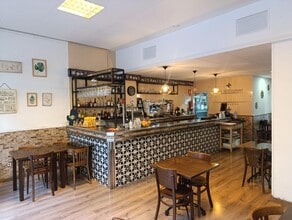 Local commercial dans Barcelone, Barcelona à louer Photo intérieure– Image 1 sur 17