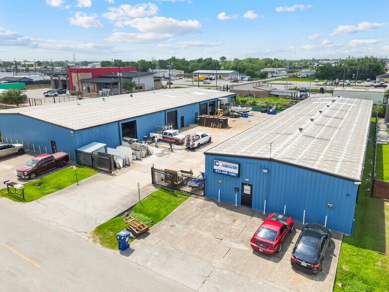 940 Hodgkins St, Houston, TX à louer - Photo de l’immeuble – Image 3 sur 9