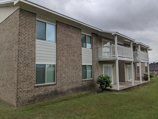 Plus de détails pour 180 State Docks Rd, Eufaula, AL - Logement à vendre