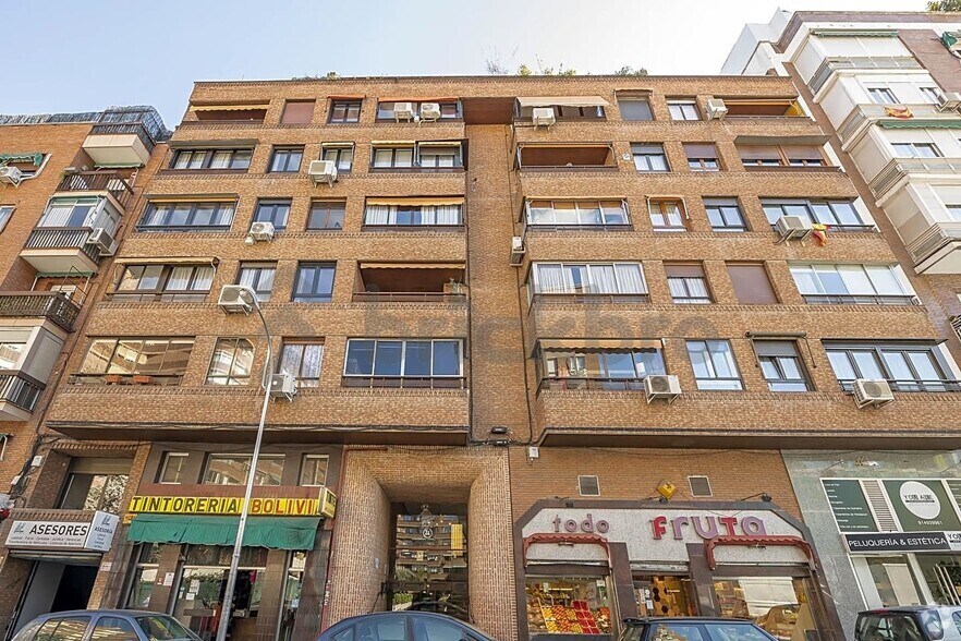 Immeuble residentiel dans Madrid, Madrid à vendre - Photo intérieure – Image 1 sur 1