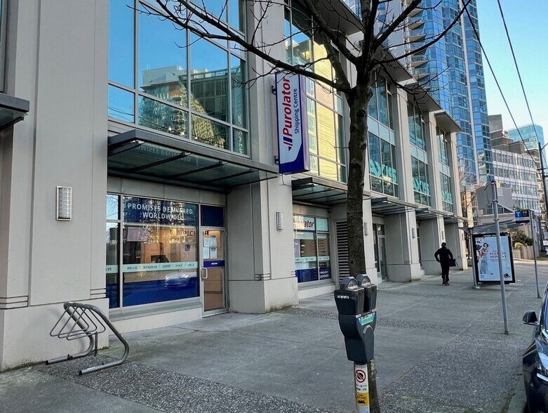 638 Broughton St, Vancouver, BC à vendre - Photo de l’immeuble – Image 3 sur 7