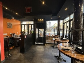 214-216 First Ave, New York, NY à louer Photo intérieure– Image 2 sur 5