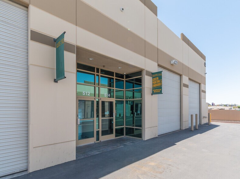 12180 Ridgecrest Rd, Victorville, CA à vendre - Photo de l’immeuble – Image 1 sur 2
