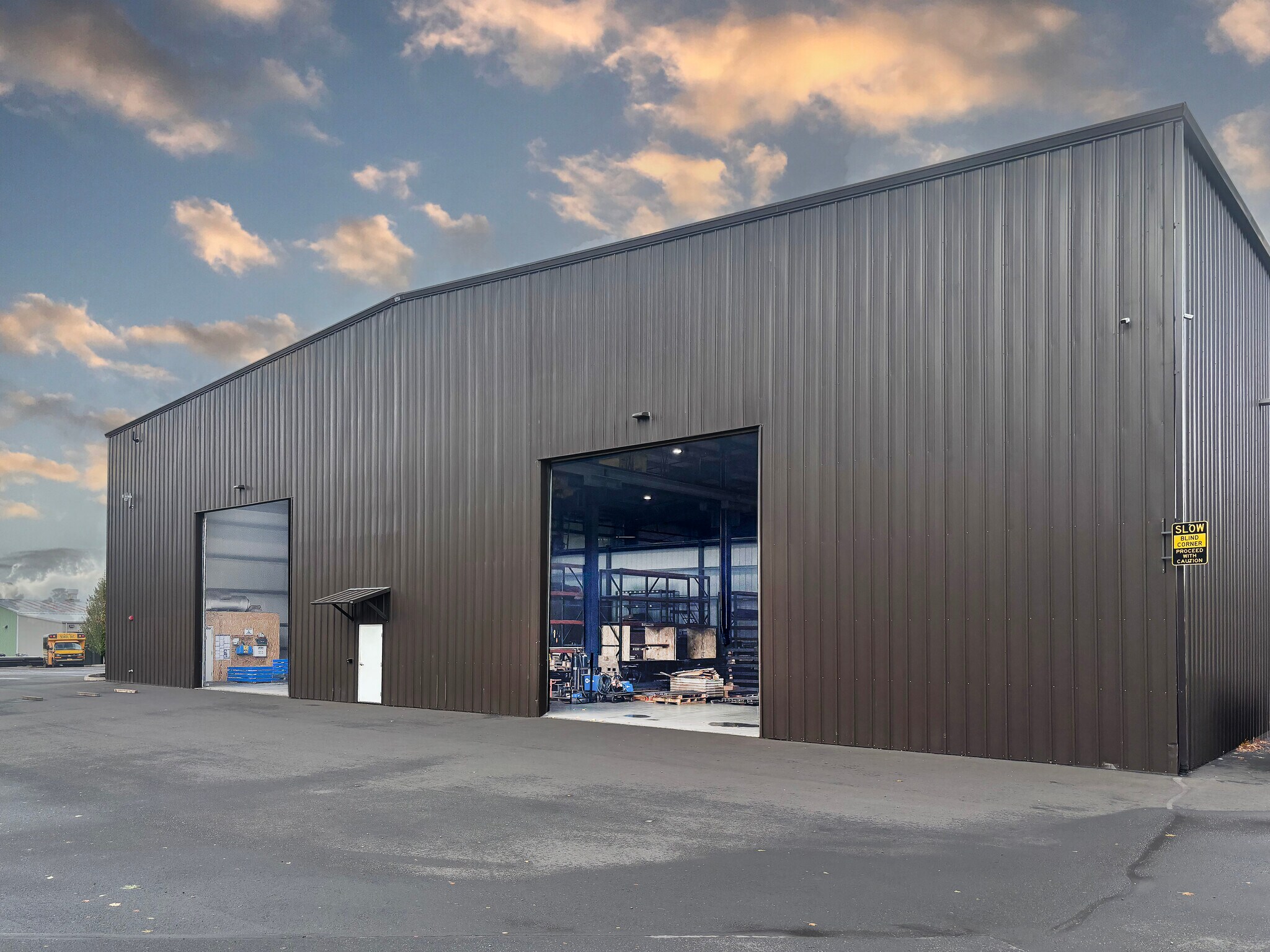 36366 Industrial Way, Sandy, OR à louer Photo de l’immeuble– Image 1 sur 6