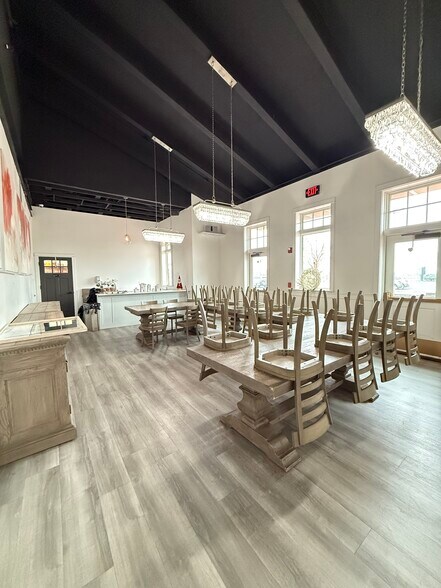 1619 N 1st St, Hermiston, OR à vendre - Photo intérieure – Image 2 sur 21