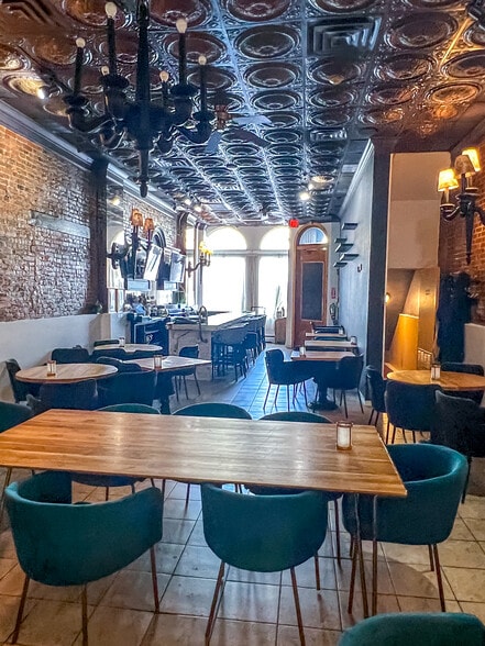104 Chestnut St, Philadelphia, PA à louer - Photo de l’immeuble – Image 3 sur 7