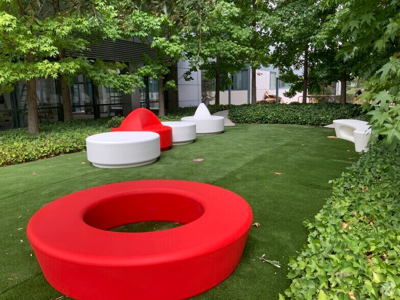Avenida Leonardo Da Vinci, 15, Getafe, Madrid à louer - Photo de l’immeuble – Image 3 sur 35