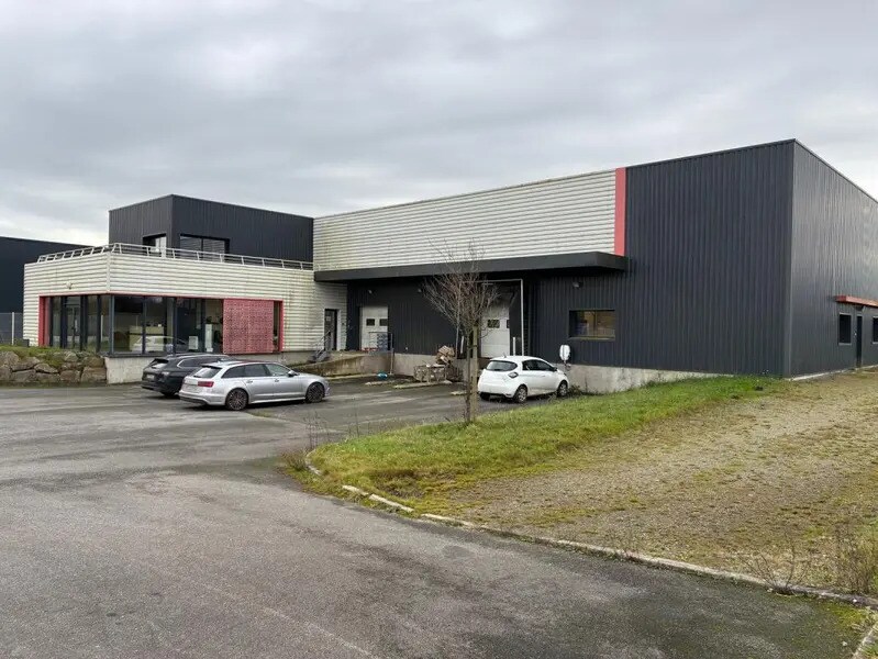 Local d'activités dans Pontchâteau à vendre Photo de l’immeuble– Image 1 sur 7