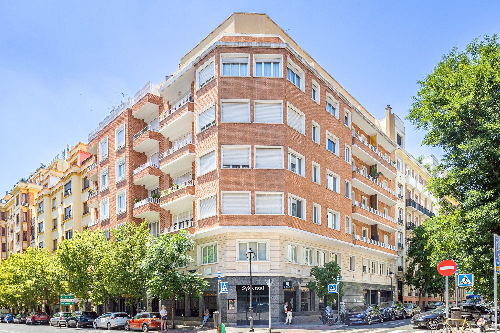 Calle de Francisco de Rojas, 5, Madrid, Madrid à louer Photo de l’immeuble– Image 1 sur 4