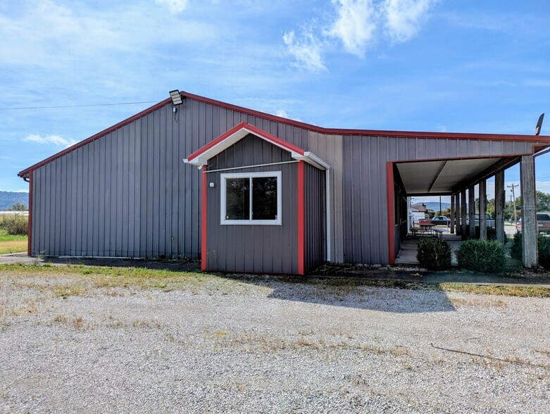 576 Highway 3106, Monticello, KY à vendre - Photo de l’immeuble – Image 2 sur 6