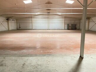 Plus de détails pour Local commercial à louer