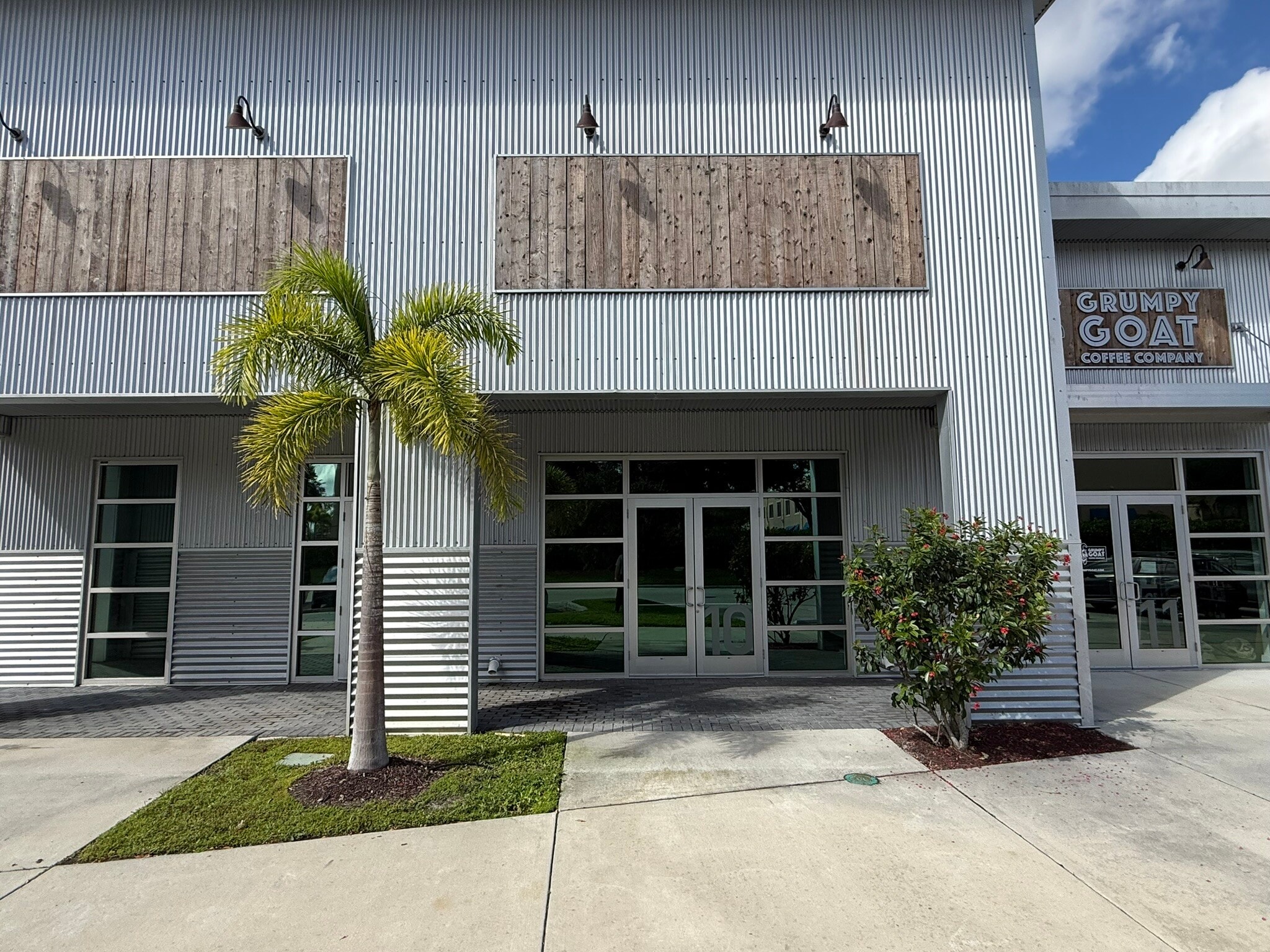 28280 Old 41 Rd, Bonita Springs, FL à louer Photo de l’immeuble– Image 1 sur 1