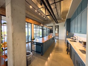 4009 Marathon Blvd, Austin, TX à louer Photo intérieure– Image 2 sur 19