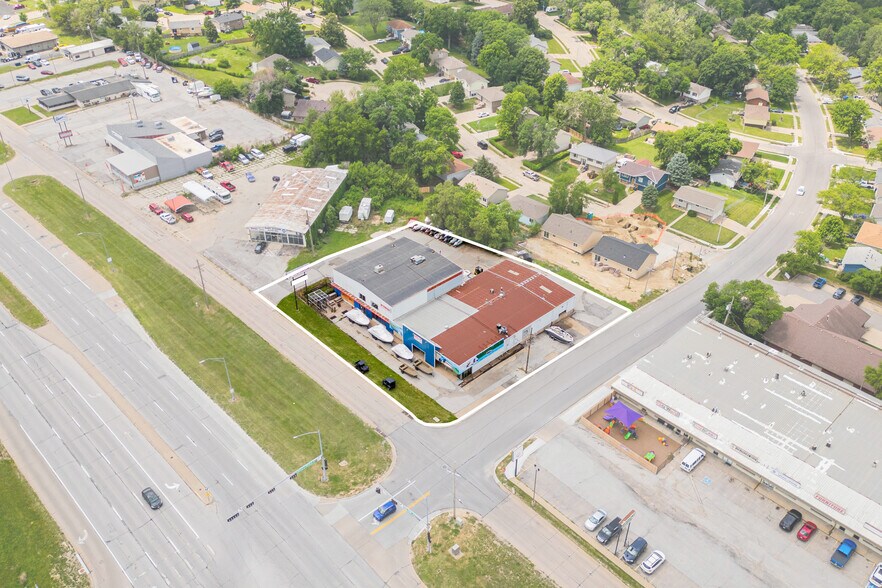 812 Fort Crook Rd S, Bellevue, NE à vendre - Aérien – Image 2 sur 19